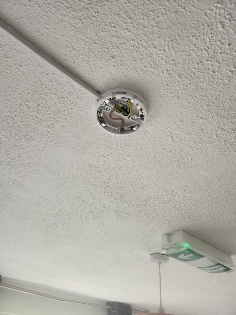 Smoke detector in Dover