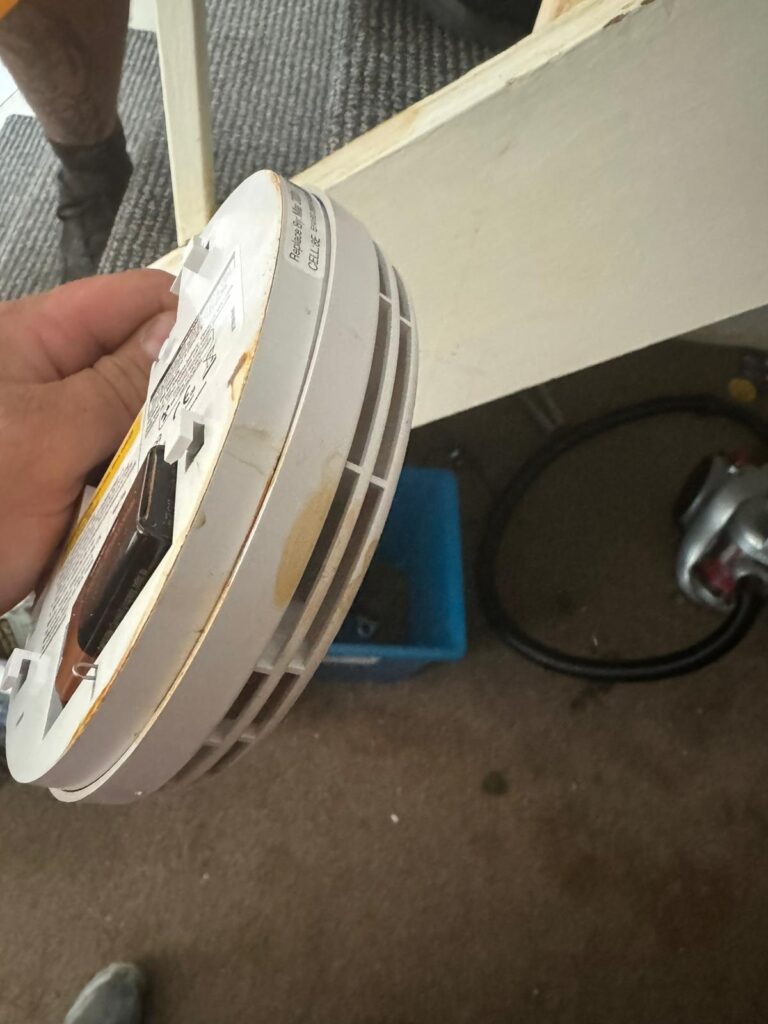 Emergency electrician in Deal