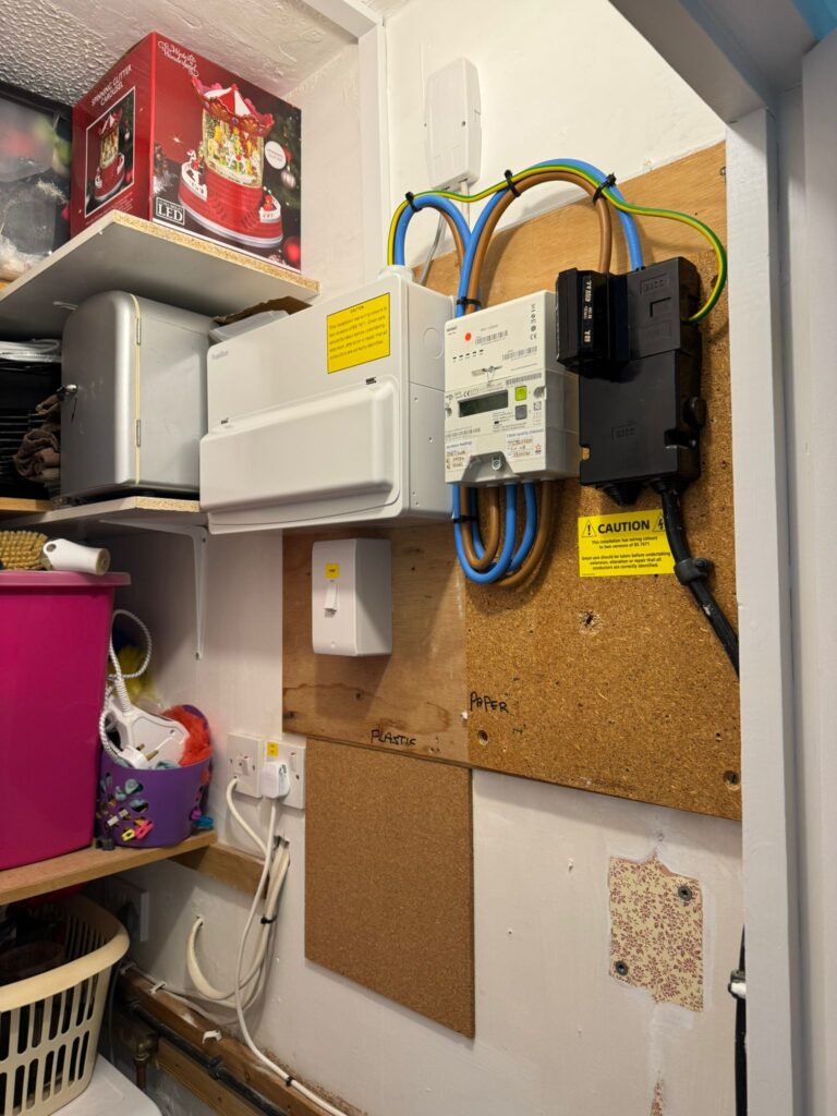 Electrical rewiring in Sandwich